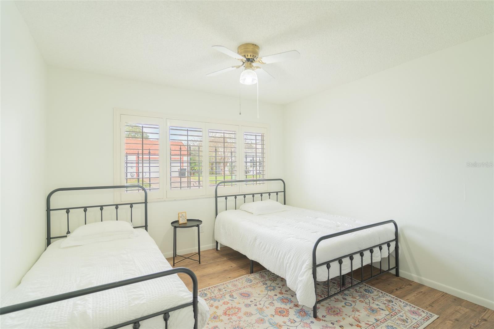 Image 14 of 30 For 302 La Serena