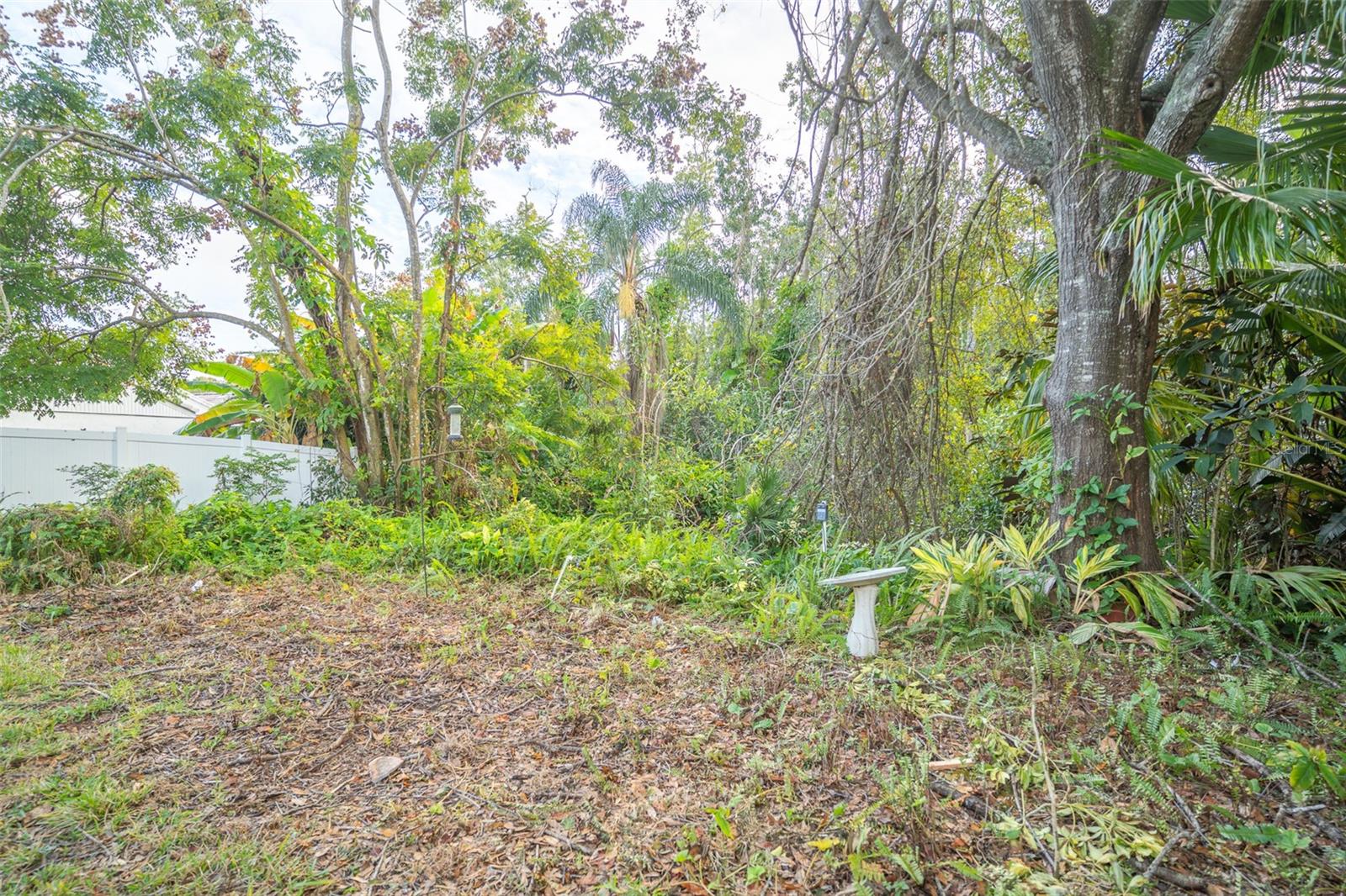 Image 23 of 30 For 302 La Serena