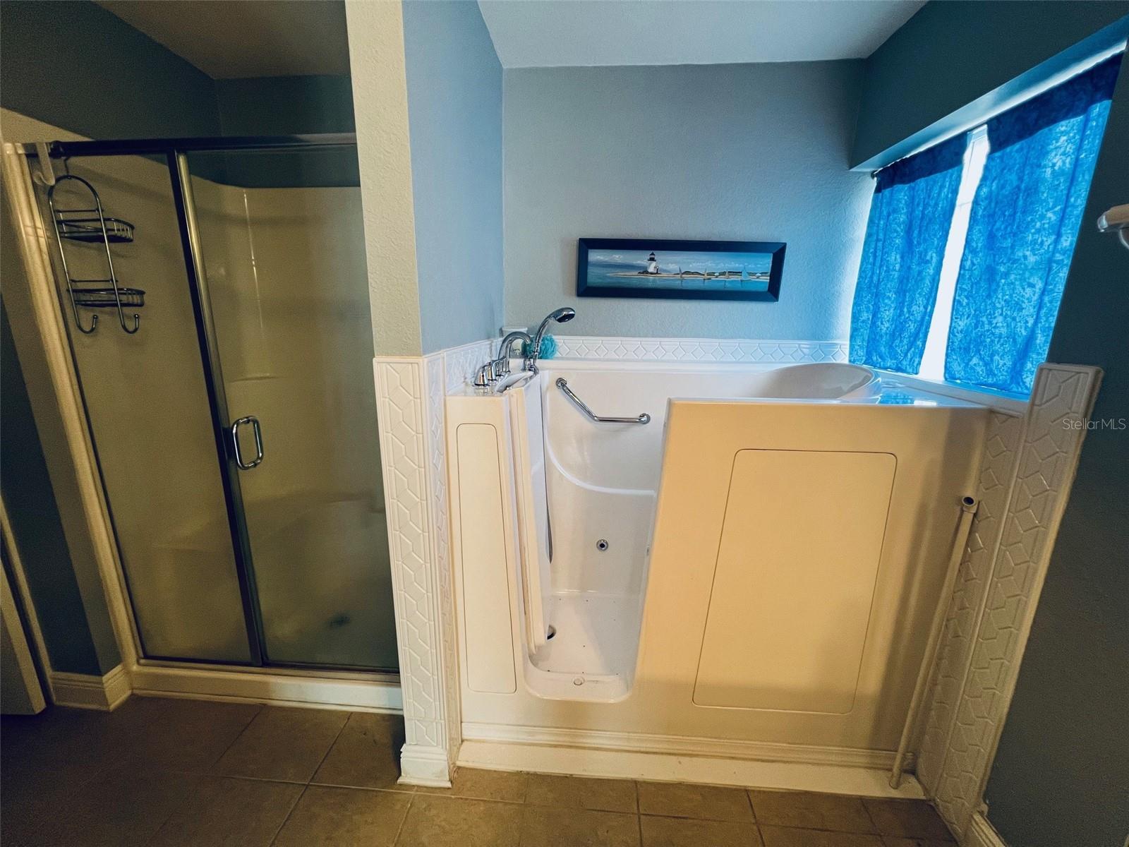 Image 15 of 26 For 3971 Island Lakes Drive