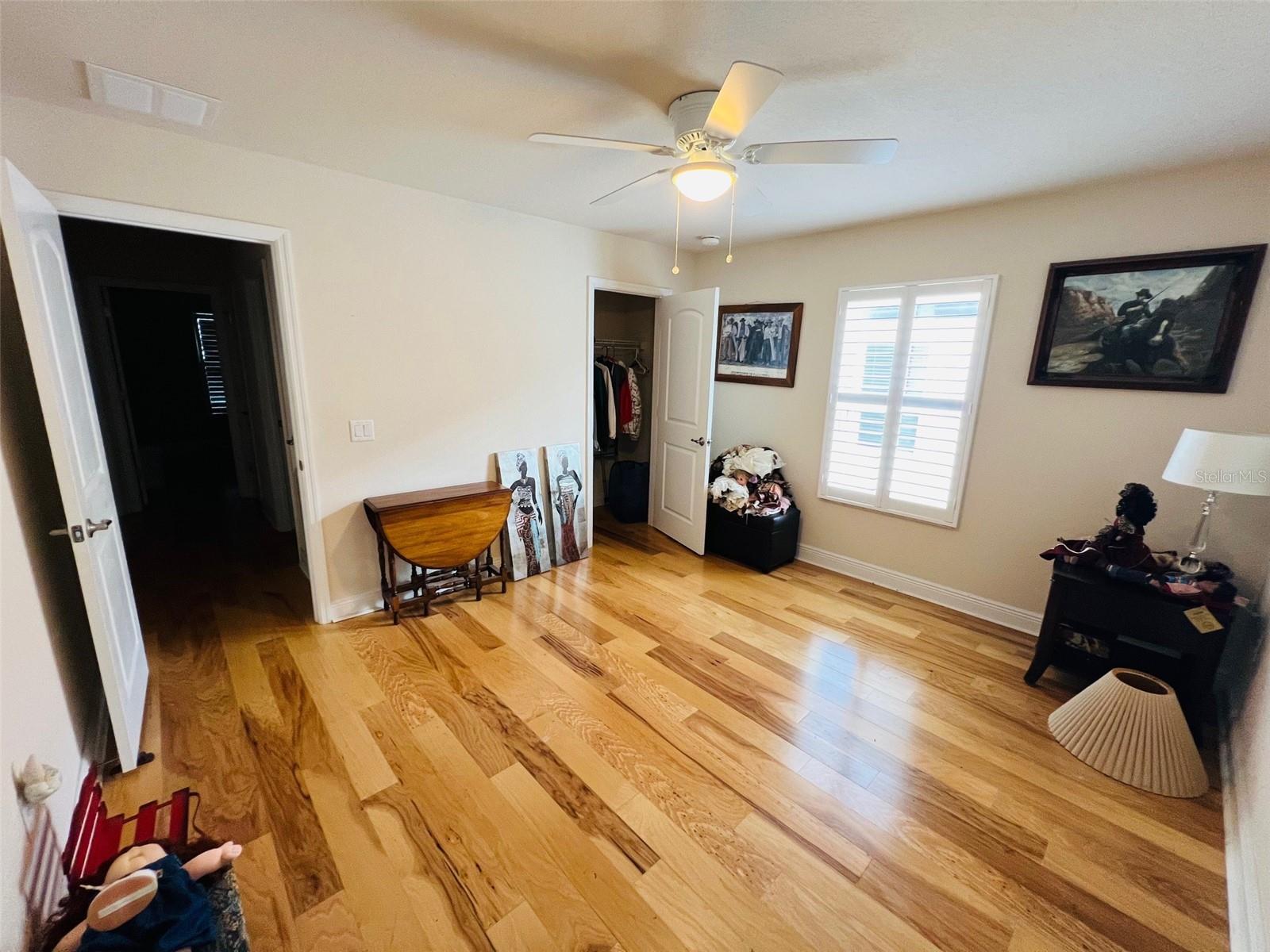 Image 17 of 26 For 3971 Island Lakes Drive