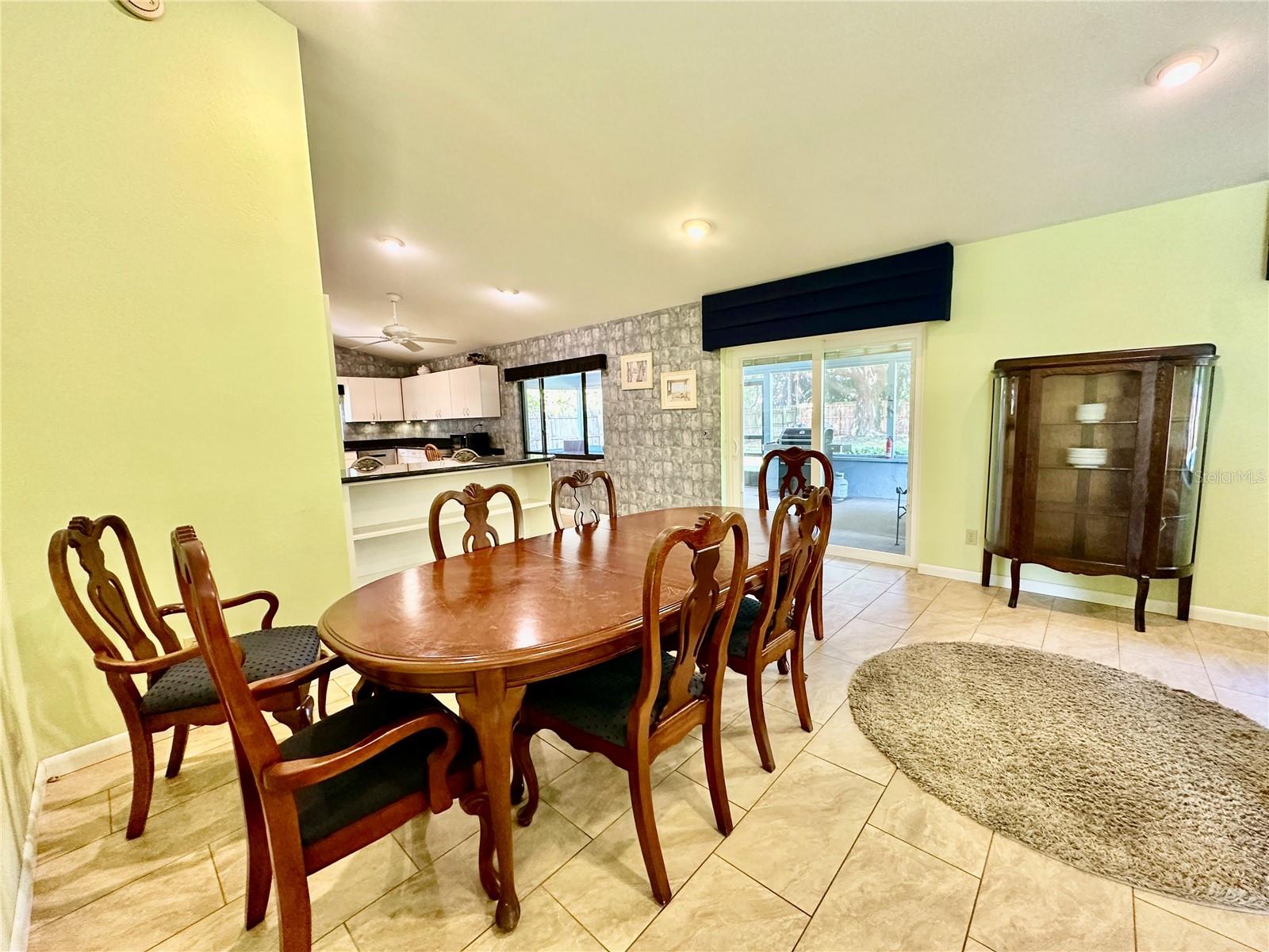 Image 11 of 41 For 2813 Winterset Park