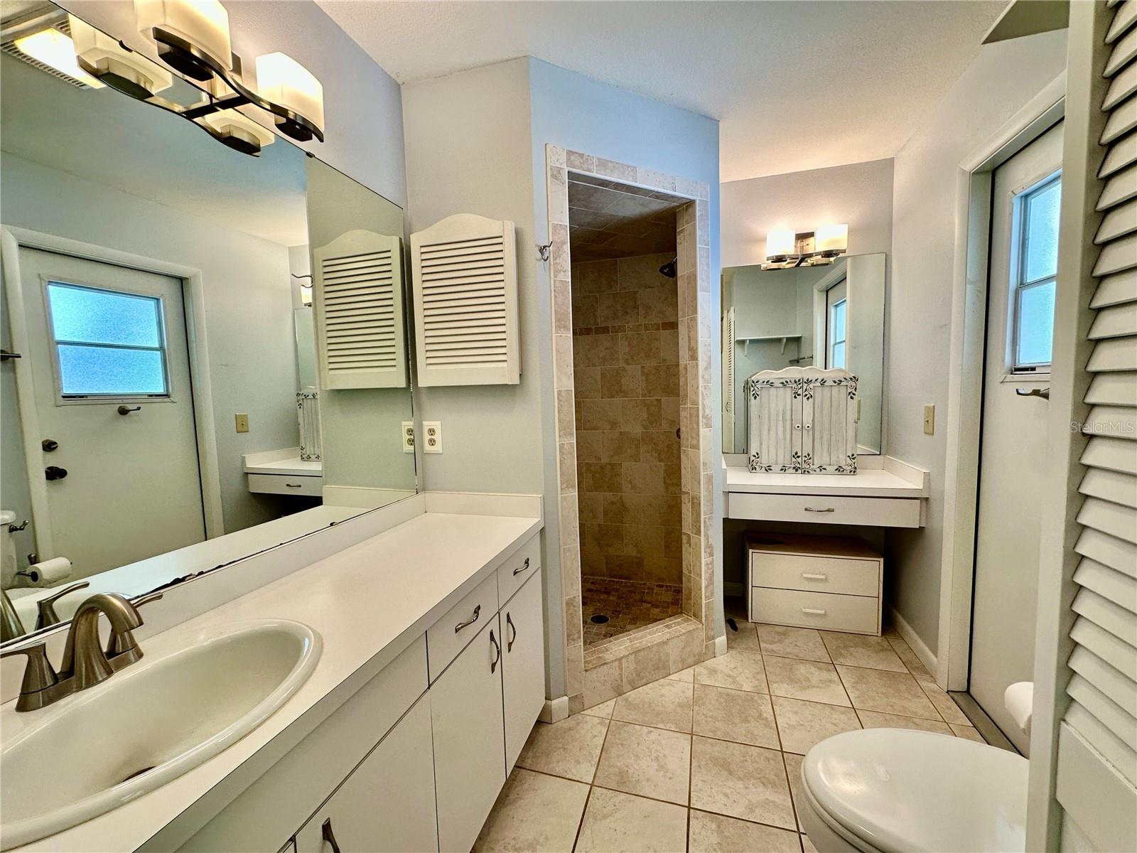 Image 22 of 41 For 2813 Winterset Park