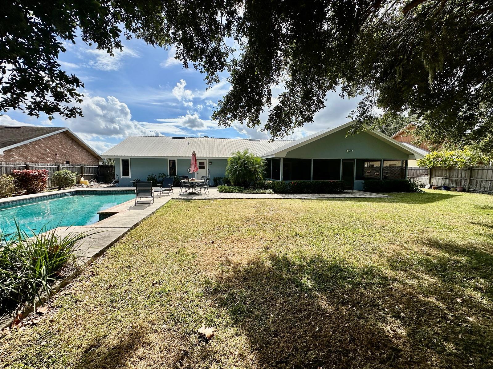 Image 36 of 41 For 2813 Winterset Park