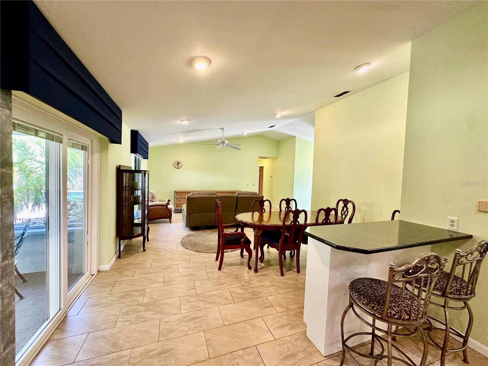 Image 9 of 41 For 2813 Winterset Park