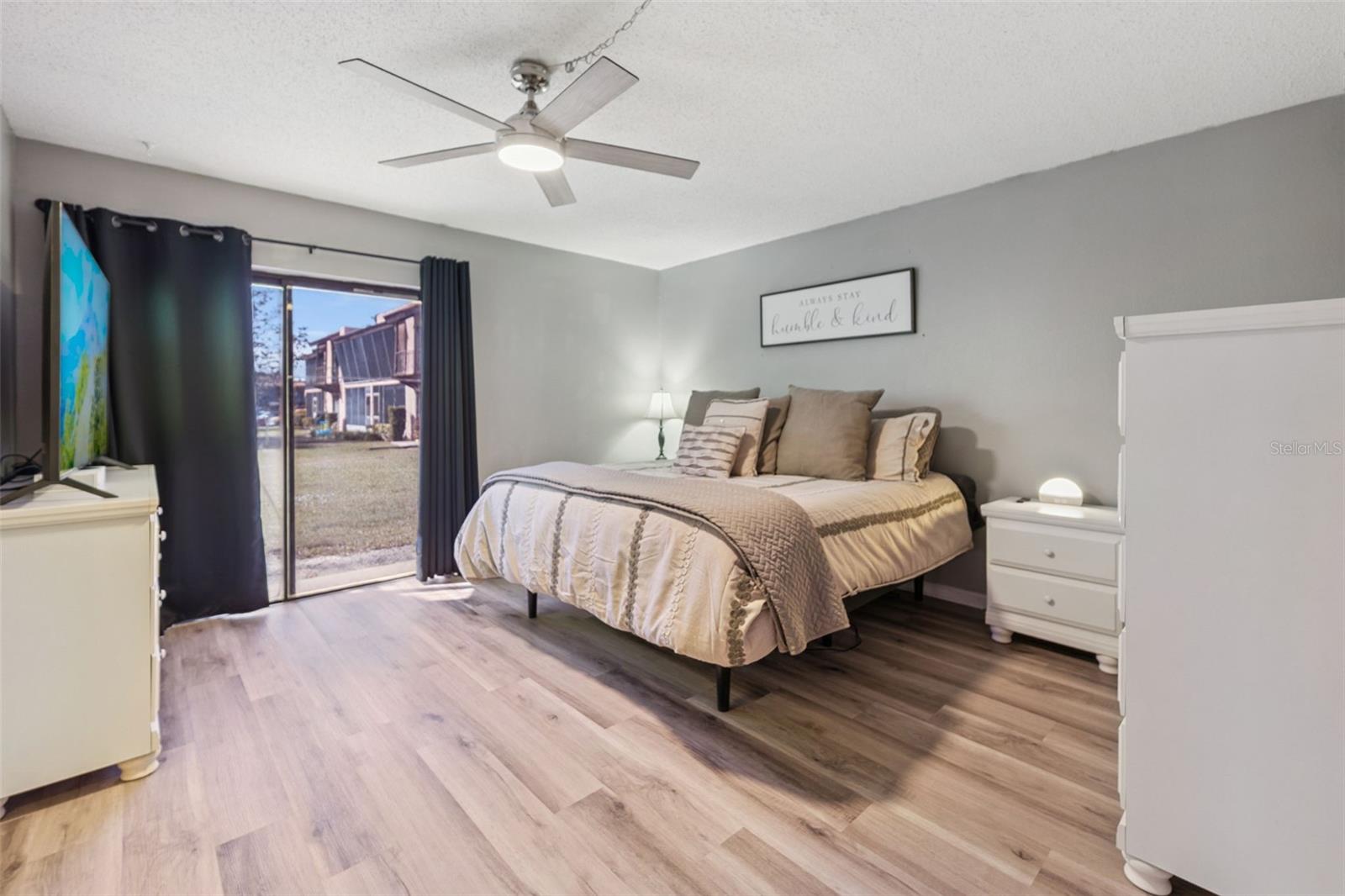 Image 14 of 32 For 127 La Casa  6