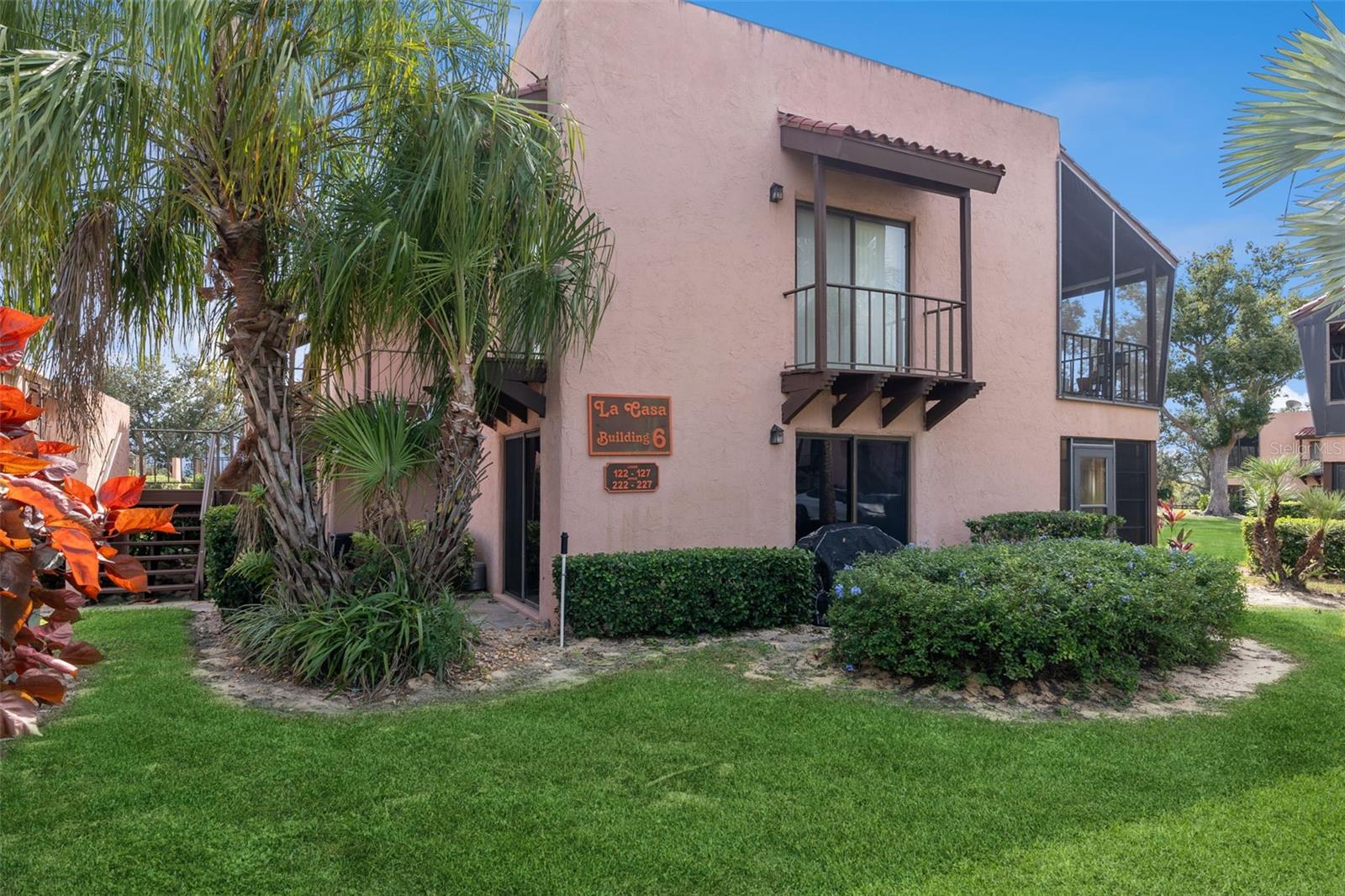 Image 2 of 32 For 127 La Casa  6