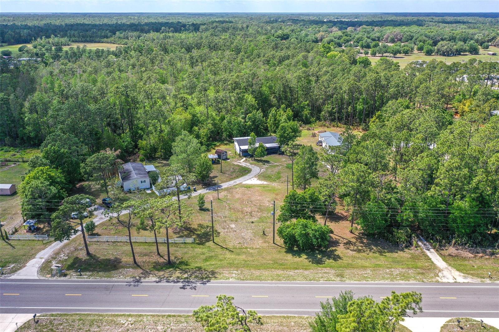 Image 14 of 37 For 17822 Commonwealth Avenue N