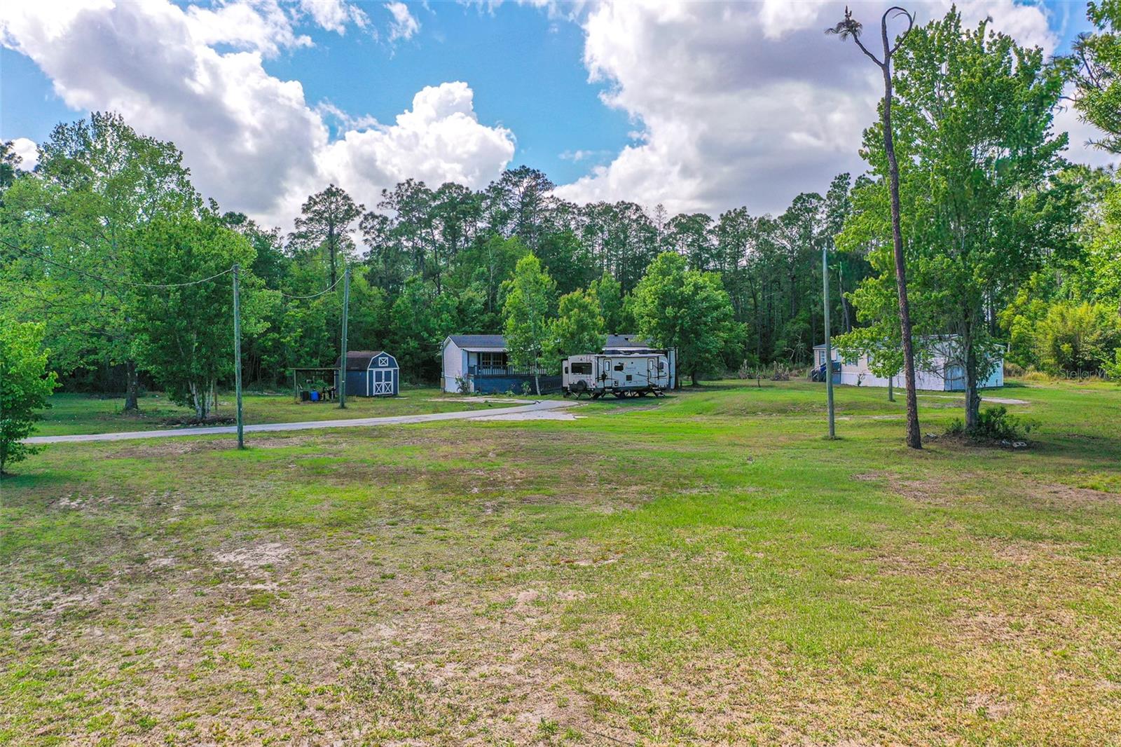 Image 16 of 37 For 17822 Commonwealth Avenue N