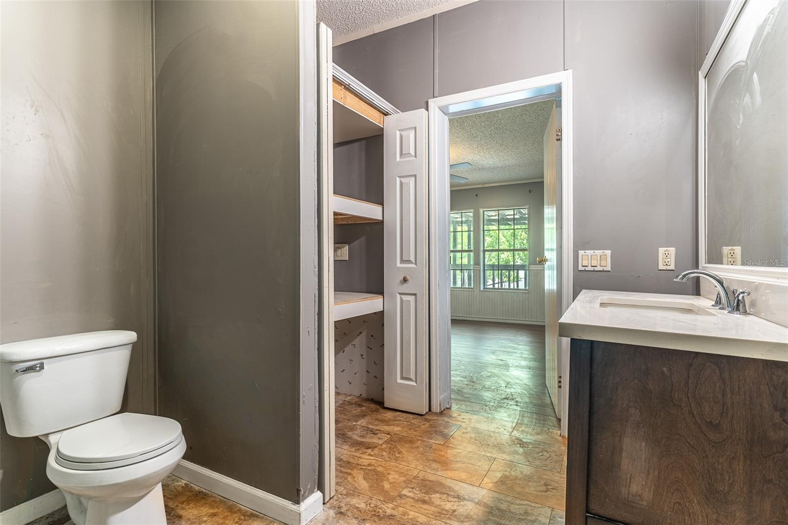 Image 29 of 37 For 17822 Commonwealth Avenue N