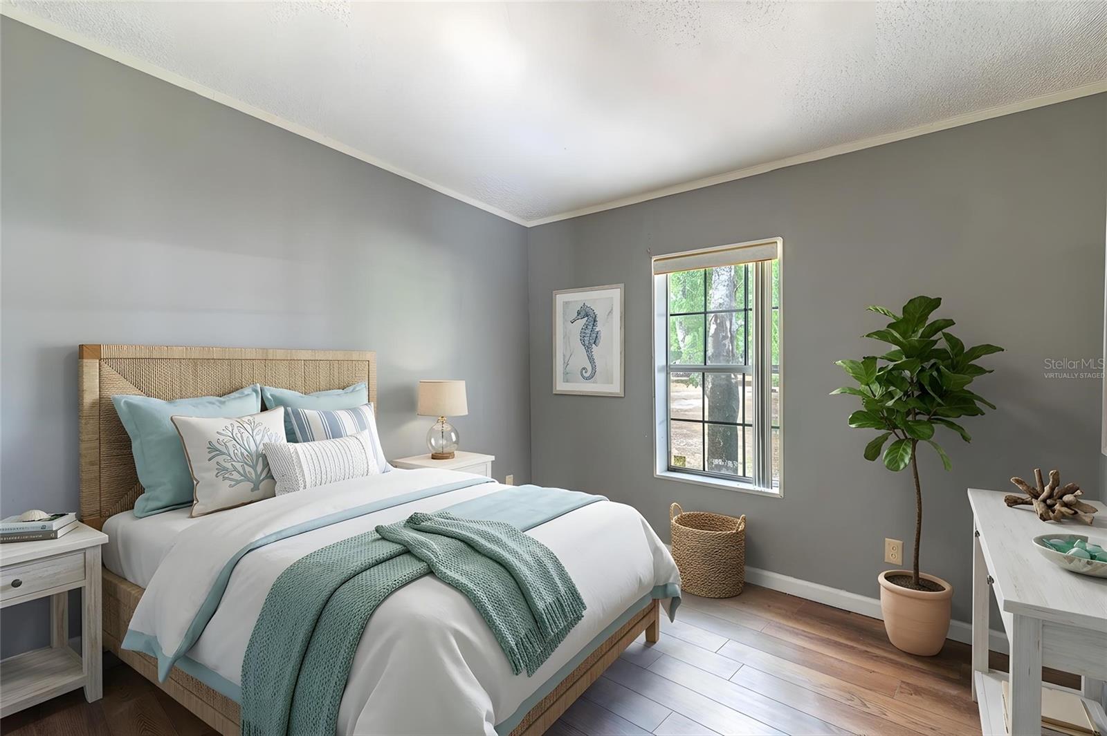 Image 31 of 37 For 17822 Commonwealth Avenue N