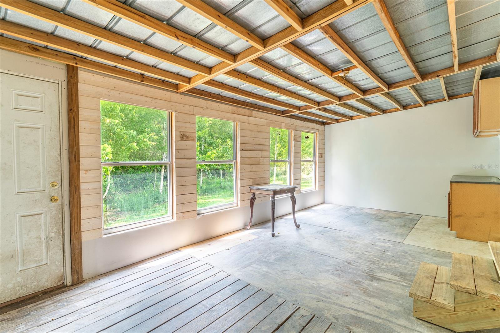 Image 34 of 37 For 17822 Commonwealth Avenue N