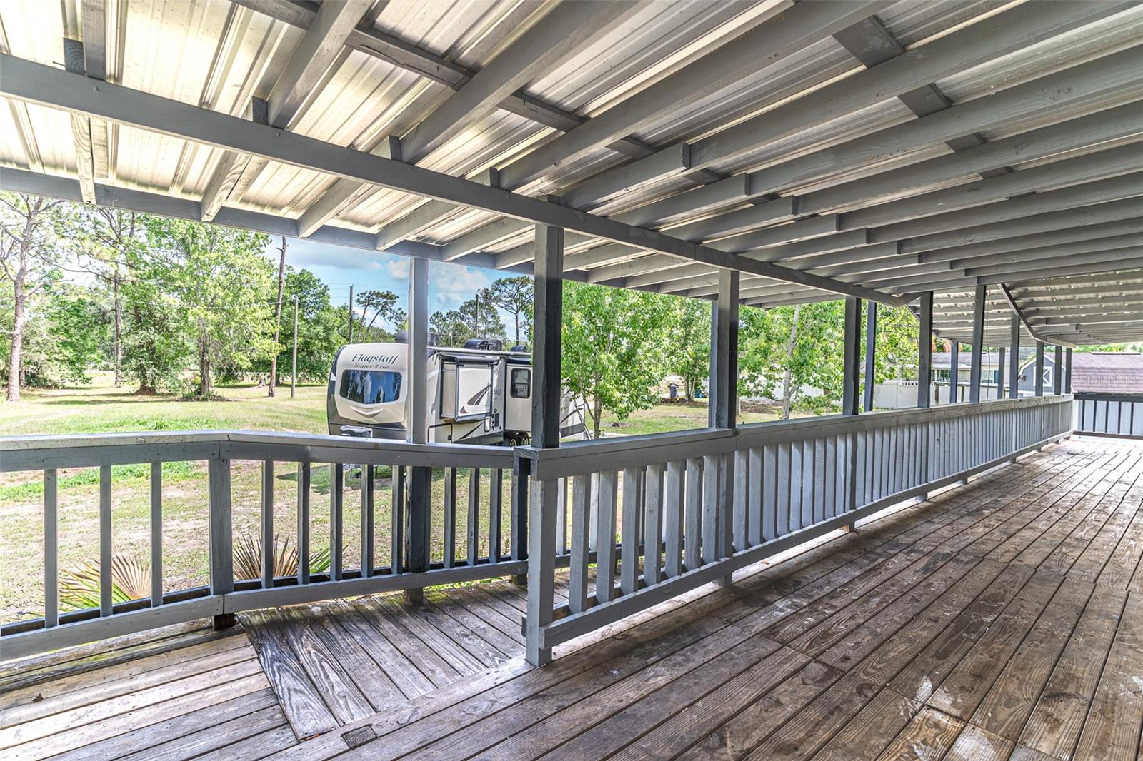 Image 36 of 37 For 17822 Commonwealth Avenue N