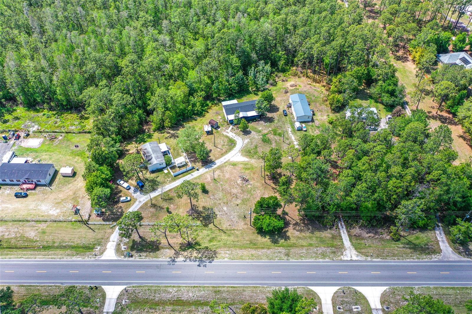 Image 8 of 37 For 17822 Commonwealth Avenue N