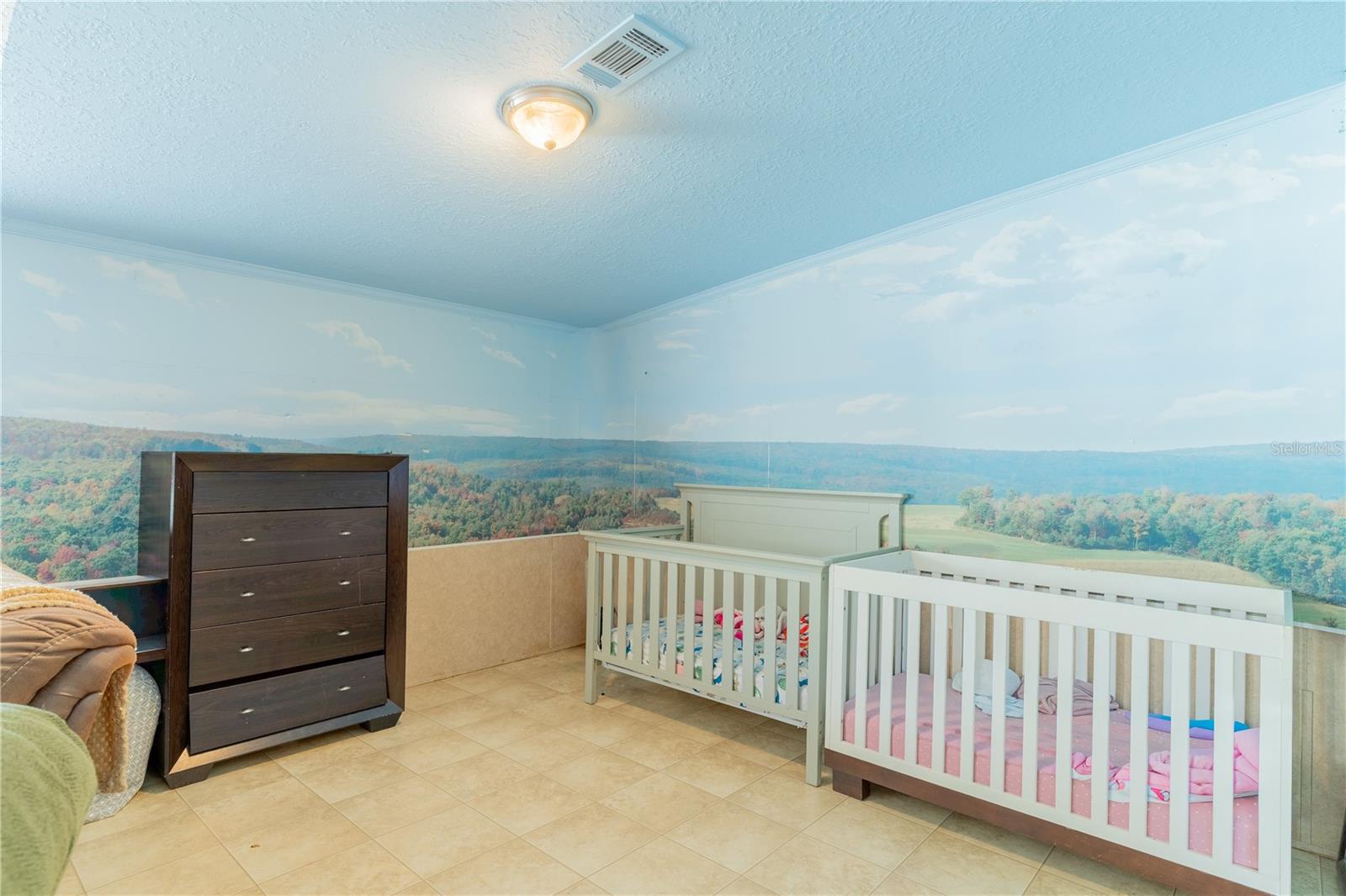 Image 13 of 24 For 14911 Melody Lane