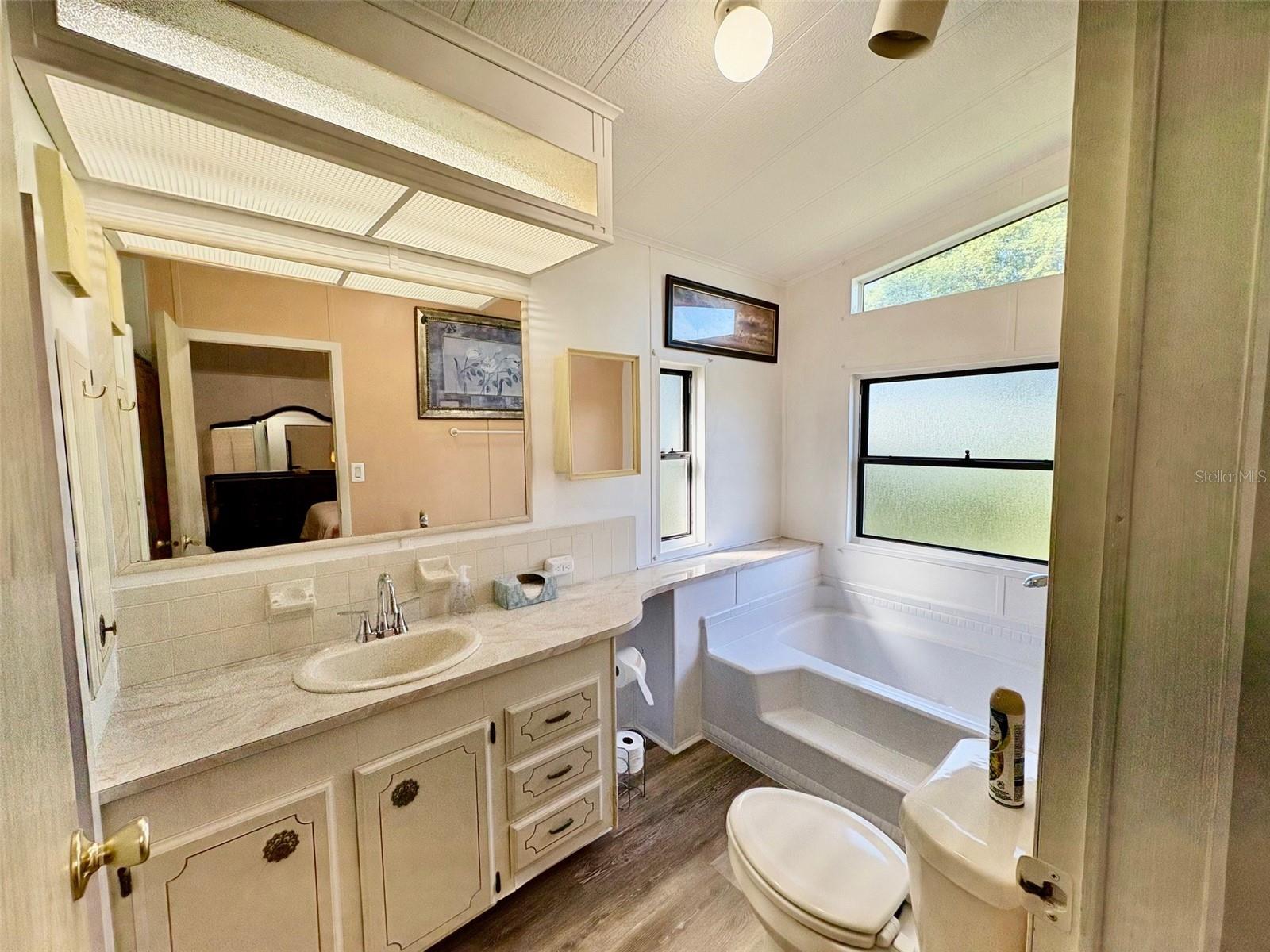 Image 24 of 69 For 6315 Grove Pointe Drive Se