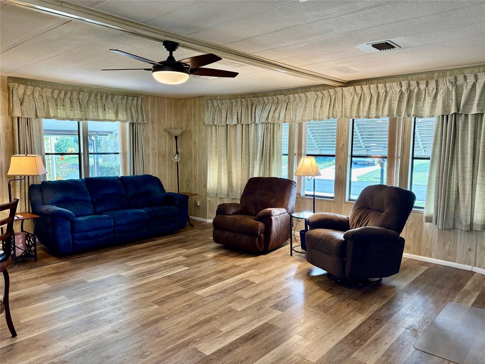 Image 26 of 69 For 6315 Grove Pointe Drive Se