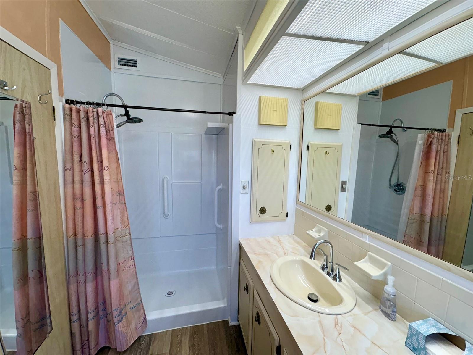 Image 44 of 69 For 6315 Grove Pointe Drive Se