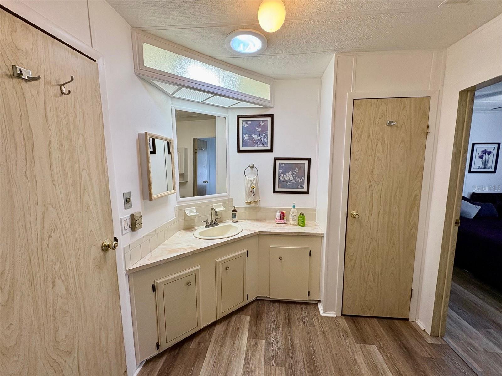 Image 49 of 69 For 6315 Grove Pointe Drive Se