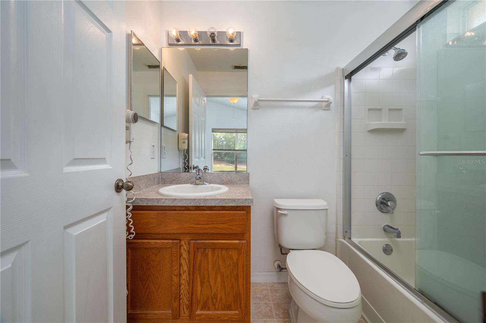 Image 11 of 27 For 2660 Hemingway Avenue