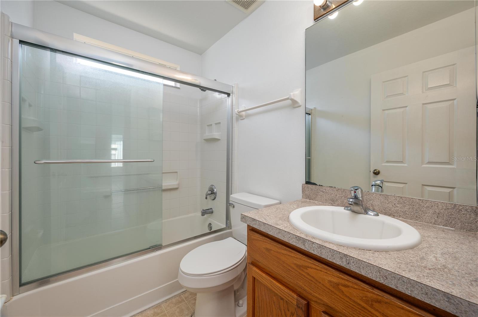 Image 15 of 27 For 2660 Hemingway Avenue