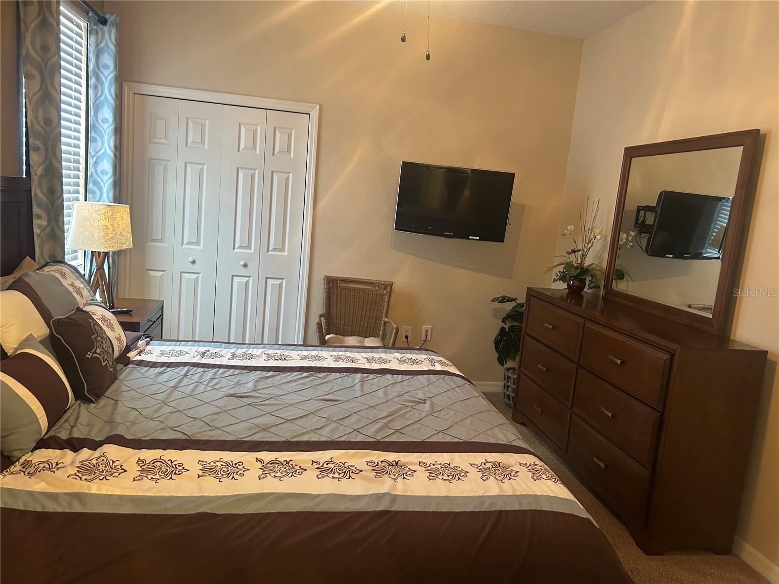 Image 24 of 42 For 190 Minniehaha Circle