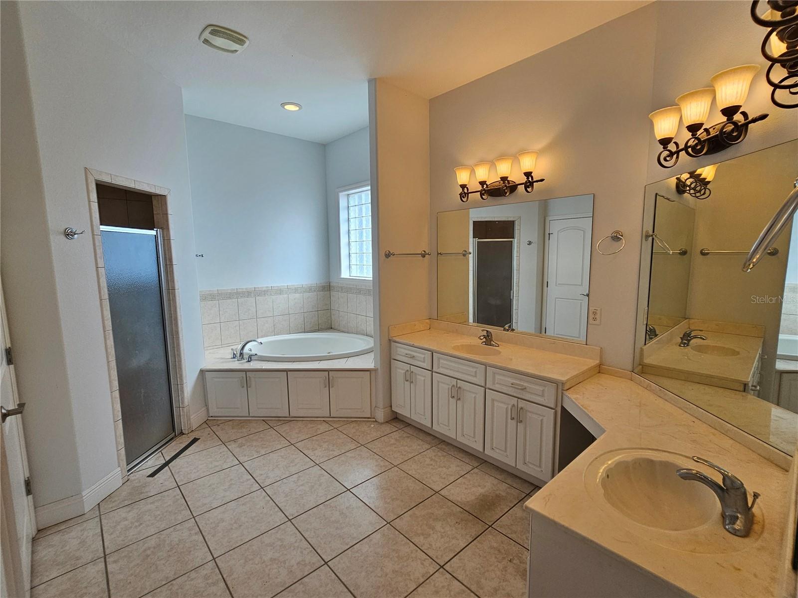 Image 19 of 45 For 3723 Osborn Harbor Ln