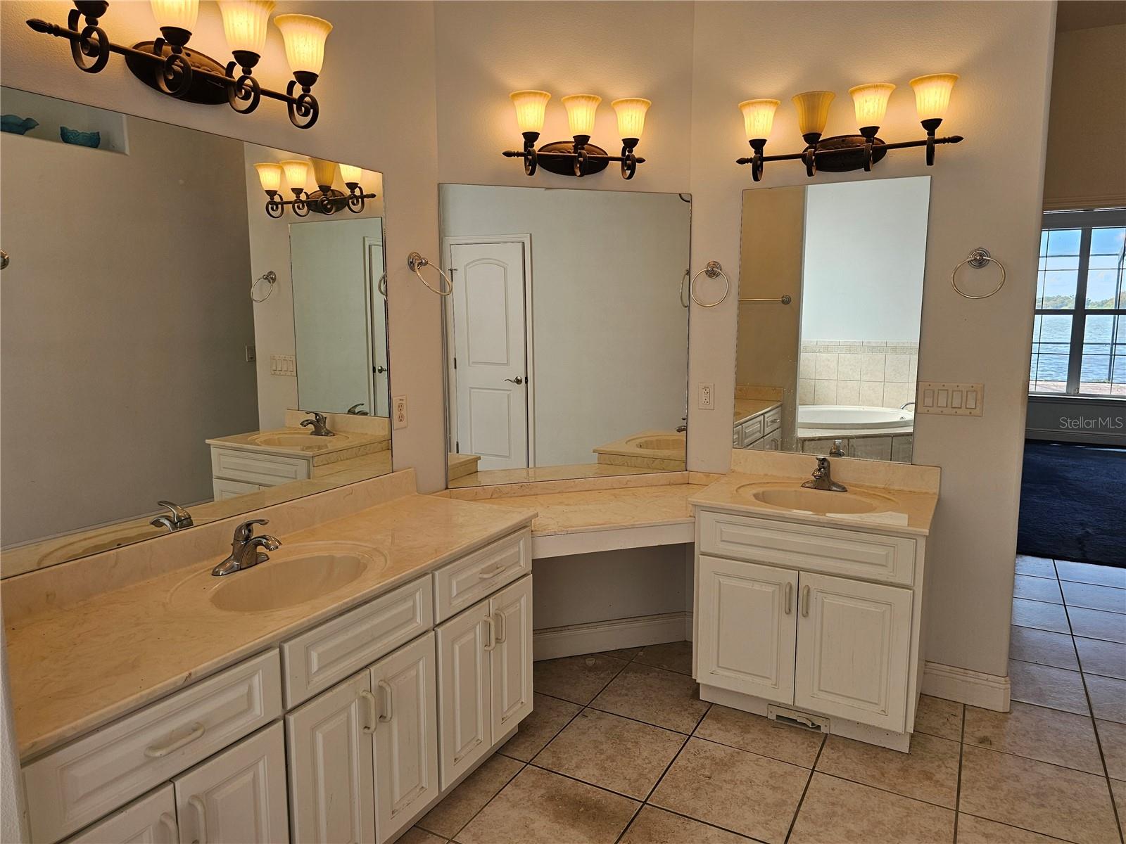 Image 20 of 45 For 3723 Osborn Harbor Ln