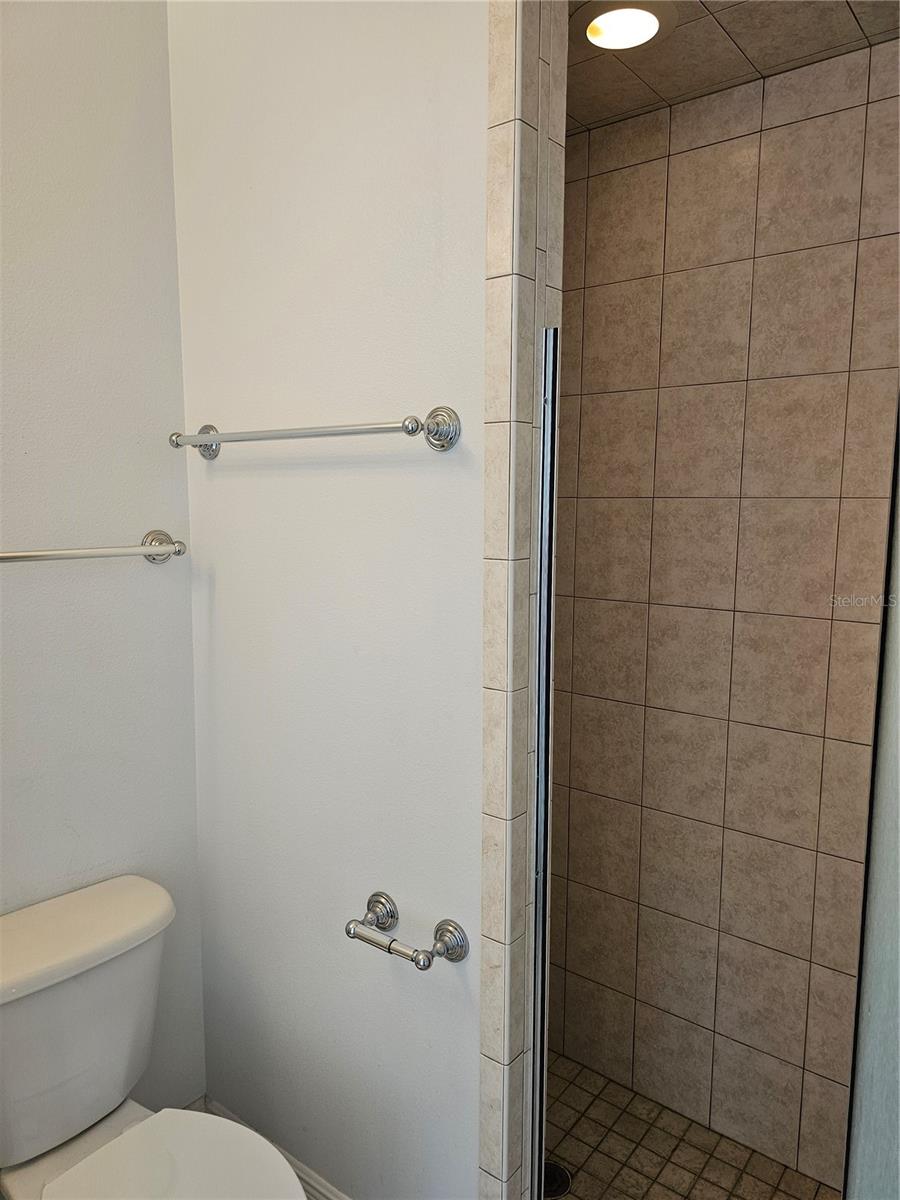 Image 25 of 45 For 3723 Osborn Harbor Ln