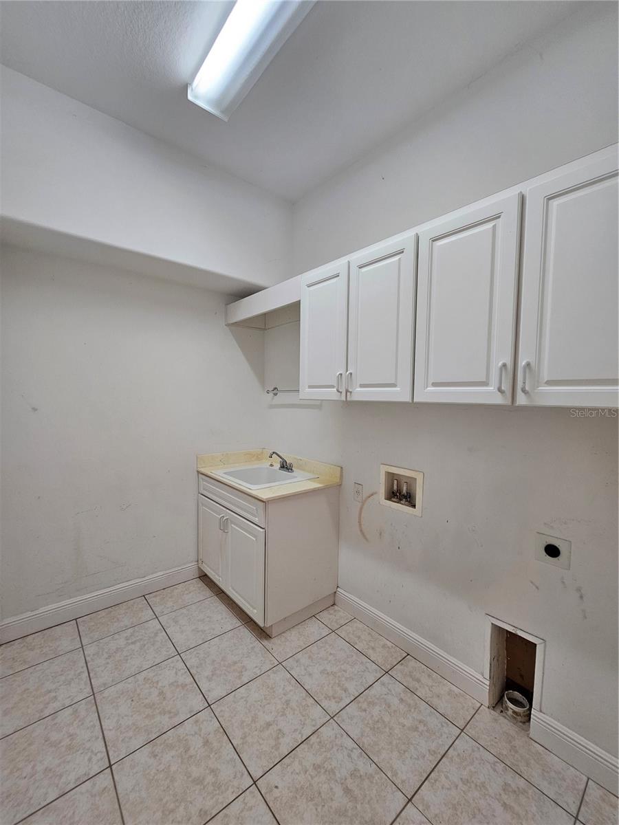 Image 33 of 45 For 3723 Osborn Harbor Ln