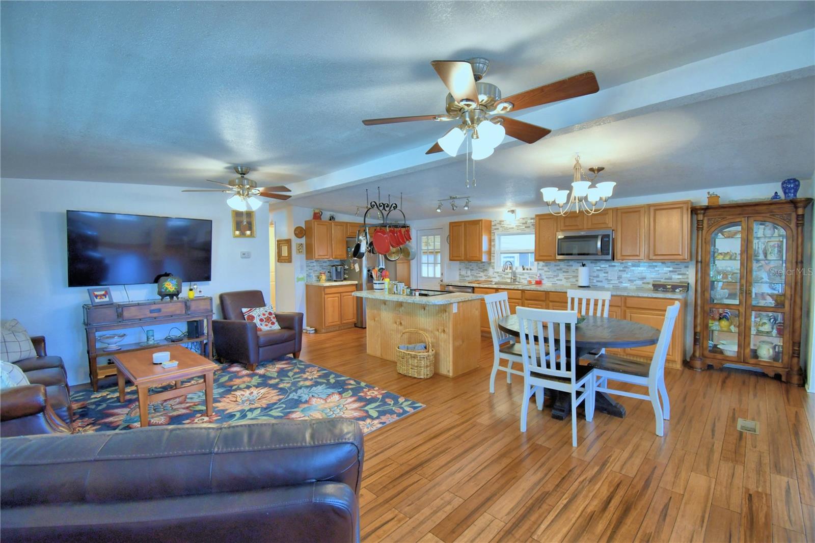 Image 11 of 60 For 4017 Rolling Oaks Drive