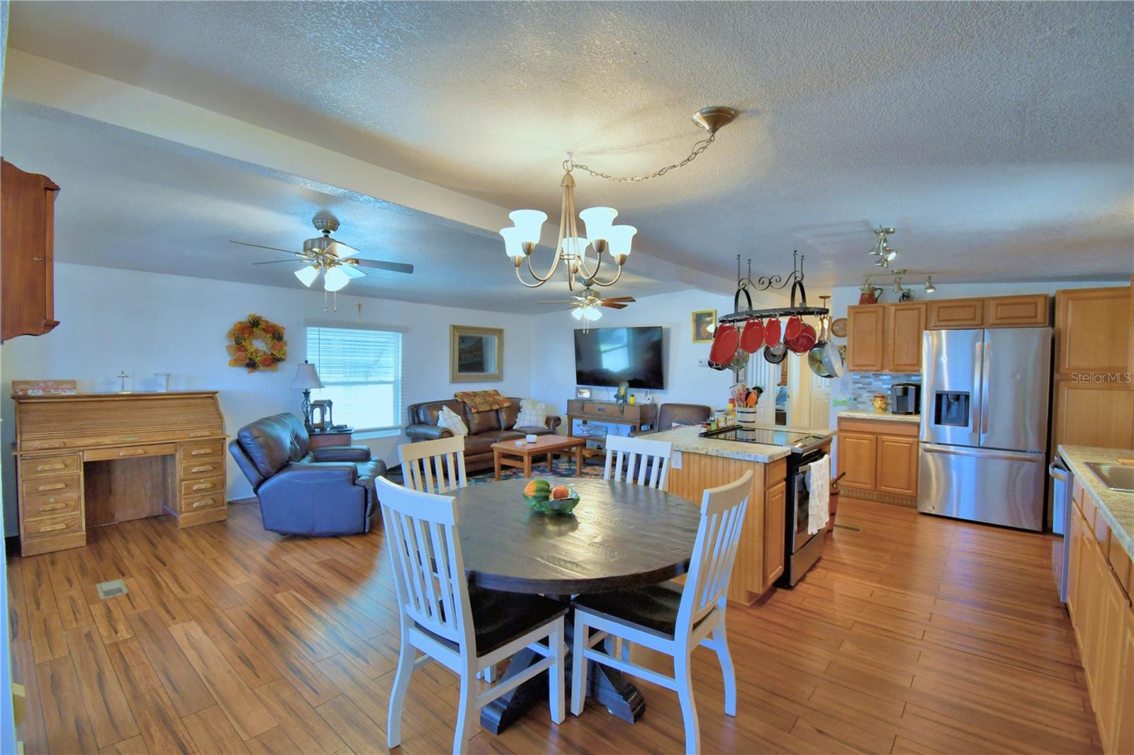 Image 12 of 60 For 4017 Rolling Oaks Drive