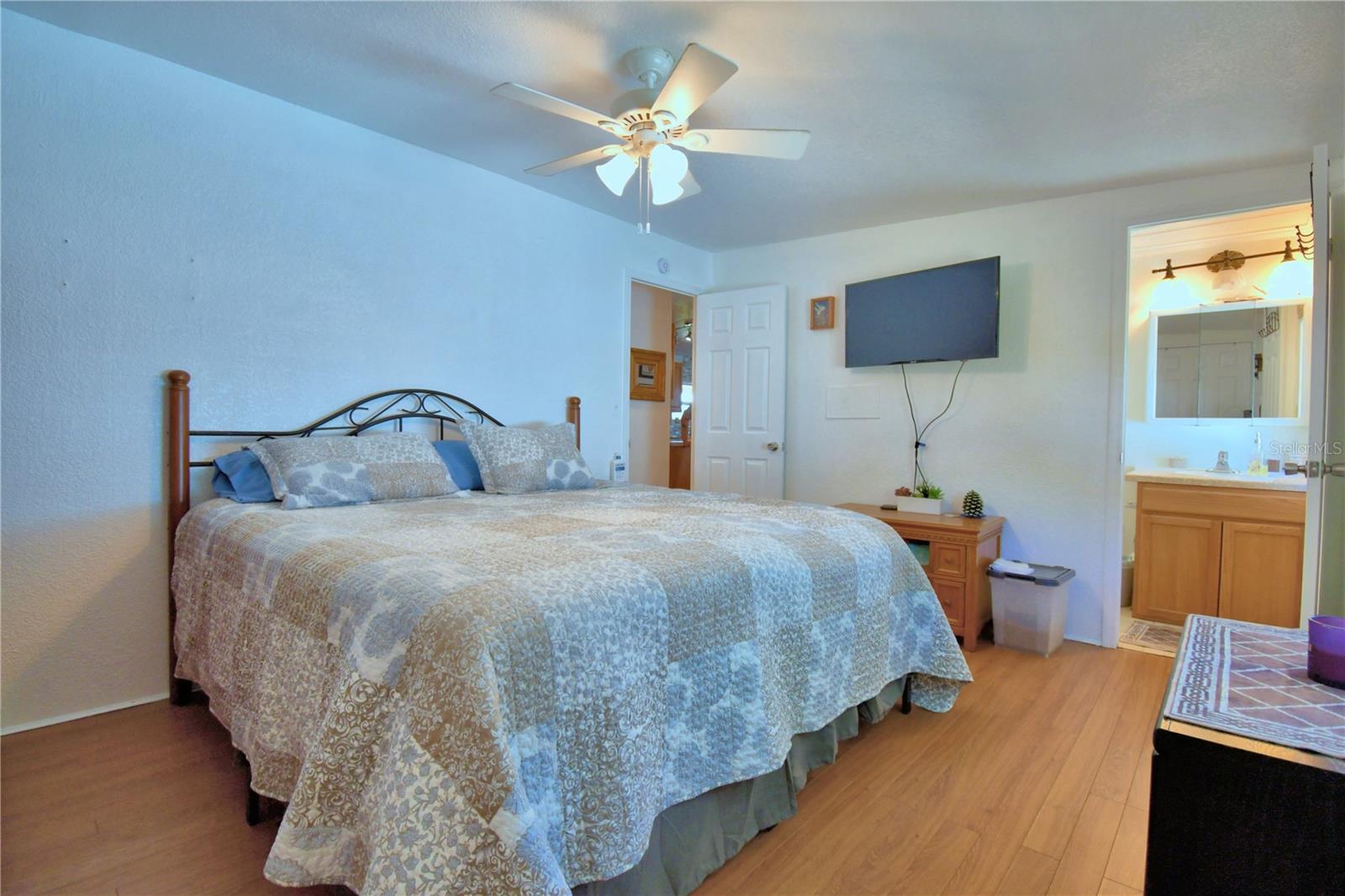 Image 23 of 60 For 4017 Rolling Oaks Drive