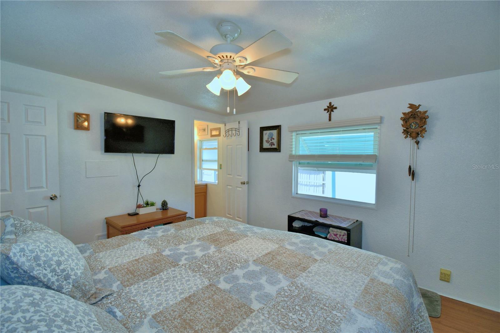 Image 24 of 60 For 4017 Rolling Oaks Drive