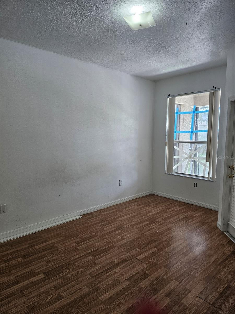 Image 14 of 21 For 704 Eola Way