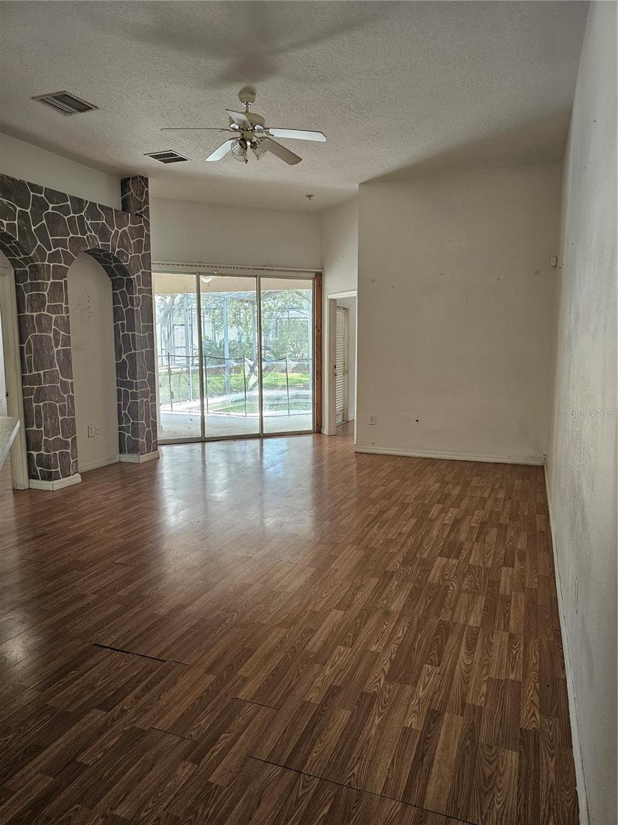 Image 2 of 21 For 704 Eola Way