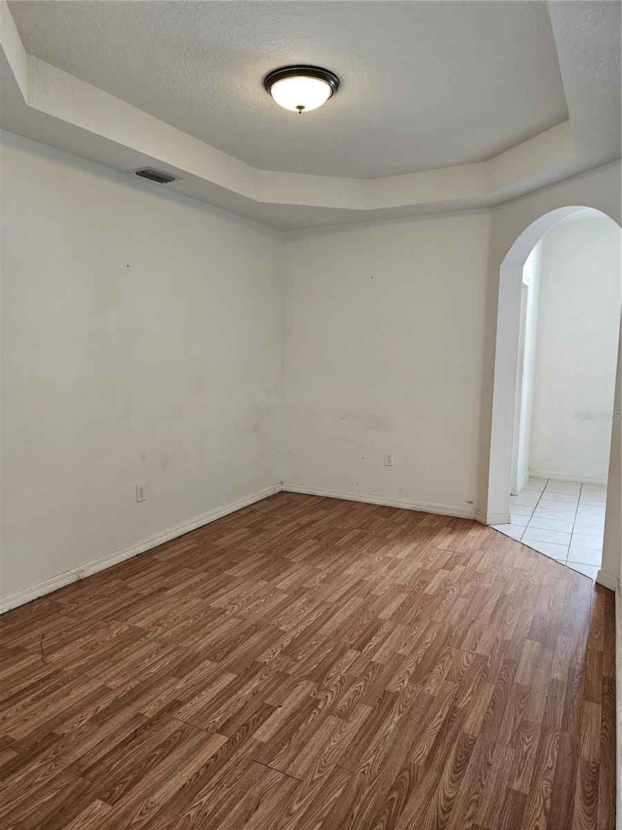 Image 8 of 21 For 704 Eola Way