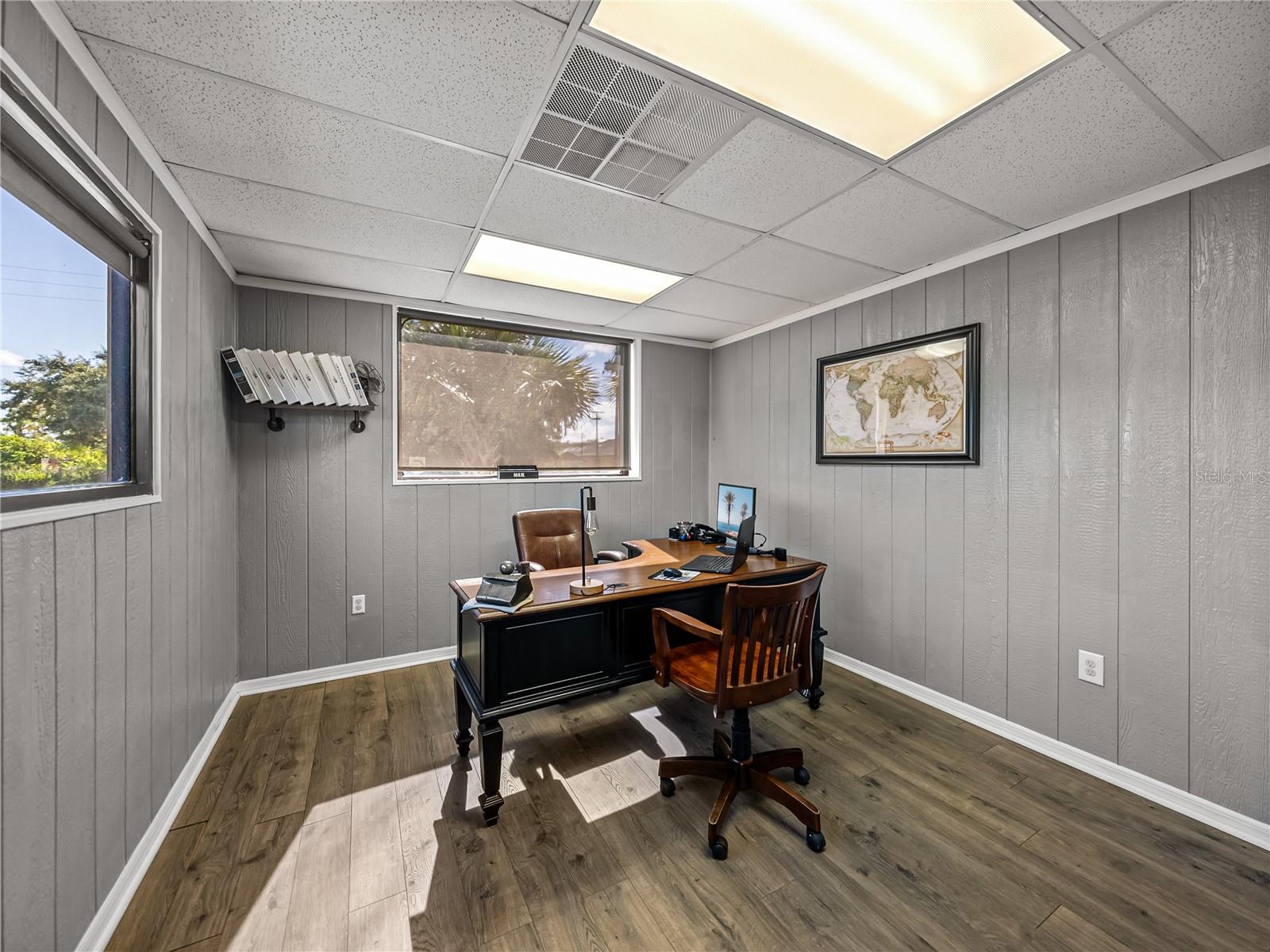 Image 14 of 34 For 20 Airport Road