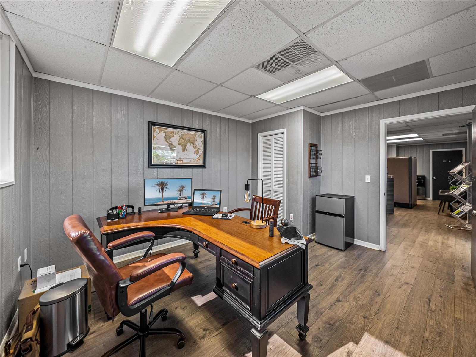 Image 15 of 34 For 20 Airport Road