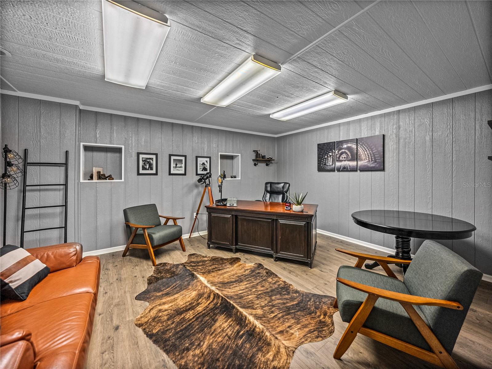 Image 16 of 34 For 20 Airport Road