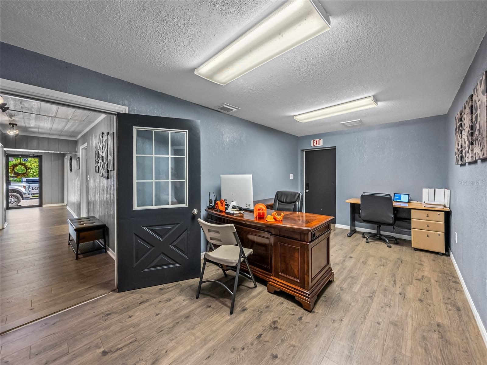 Image 21 of 34 For 20 Airport Road