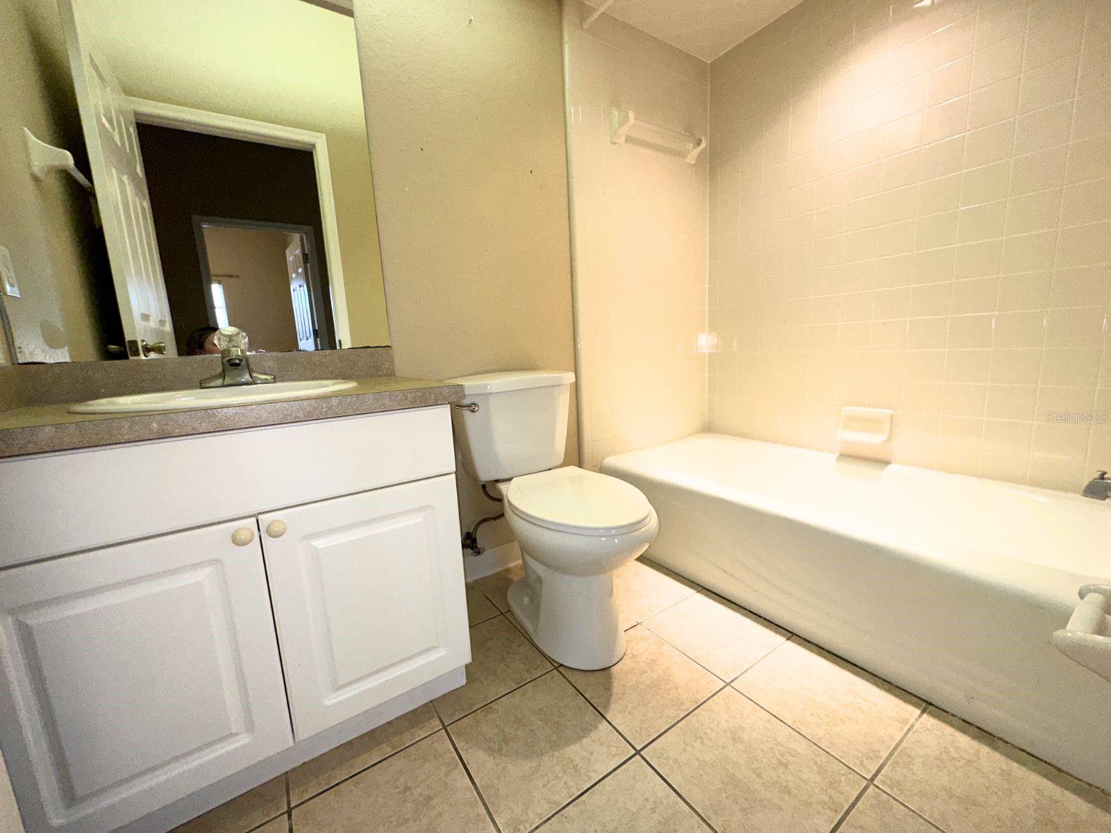 Image 11 of 24 For 905 Eagle Pond Drive 905