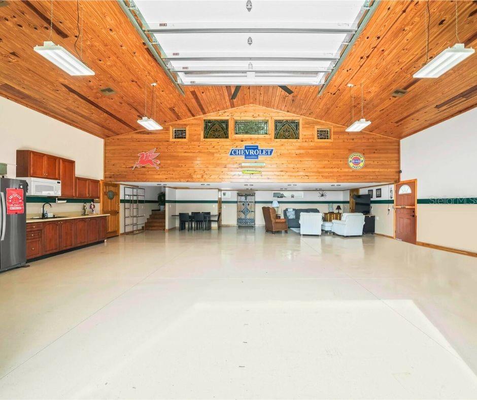 Image 33 of 66 For 2799 Bay Lake Resort Road