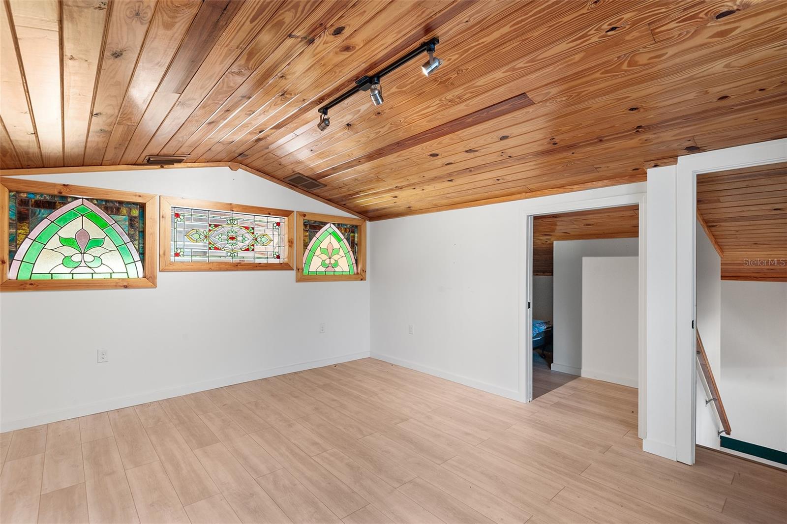 Image 40 of 66 For 2799 Bay Lake Resort Road