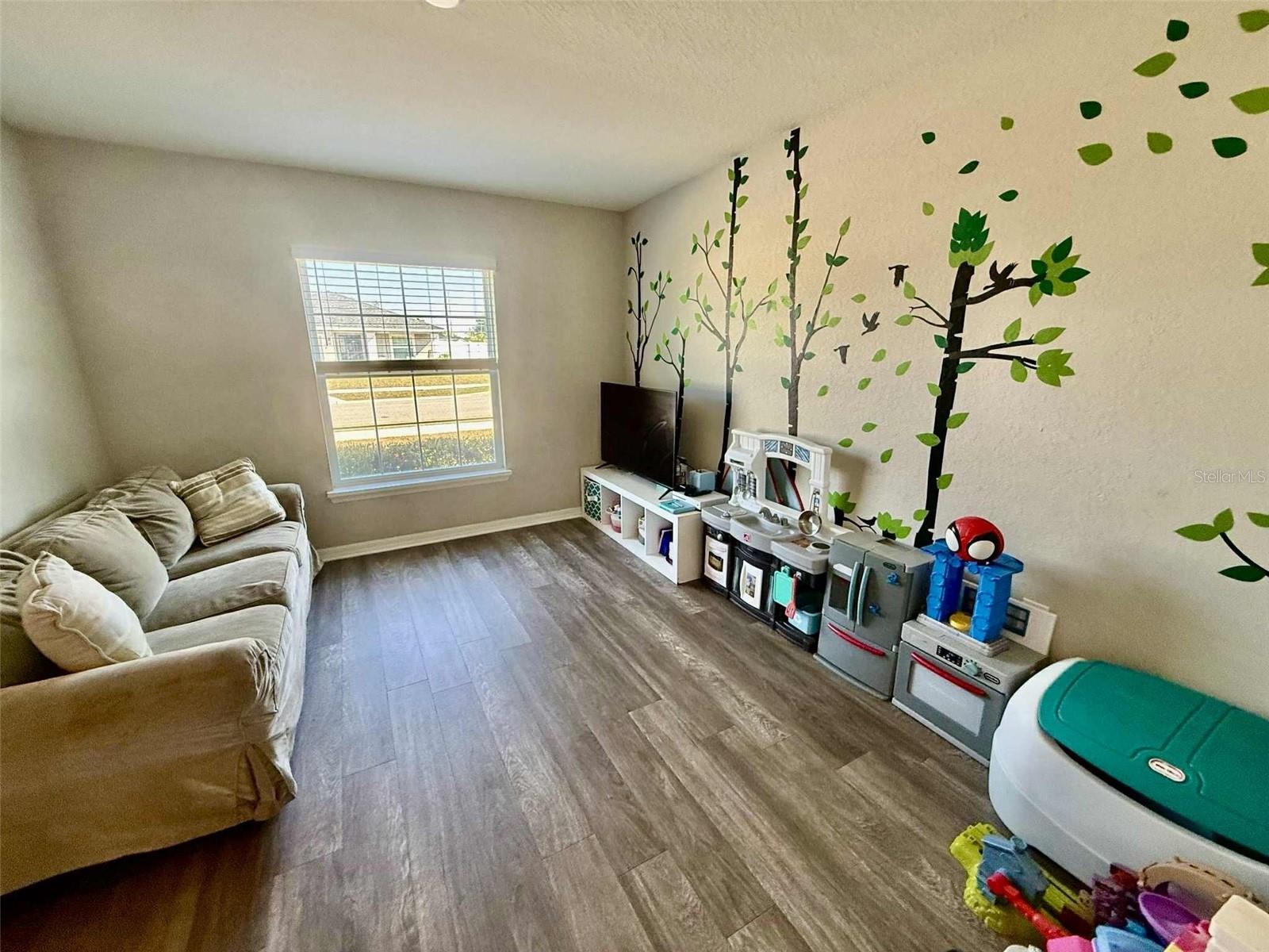 Image 13 of 28 For 1222 Third Court