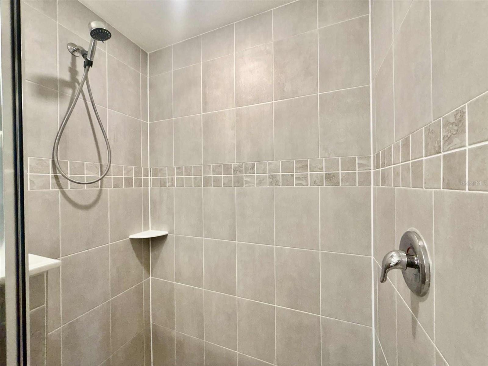 Image 26 of 28 For 1222 Third Court