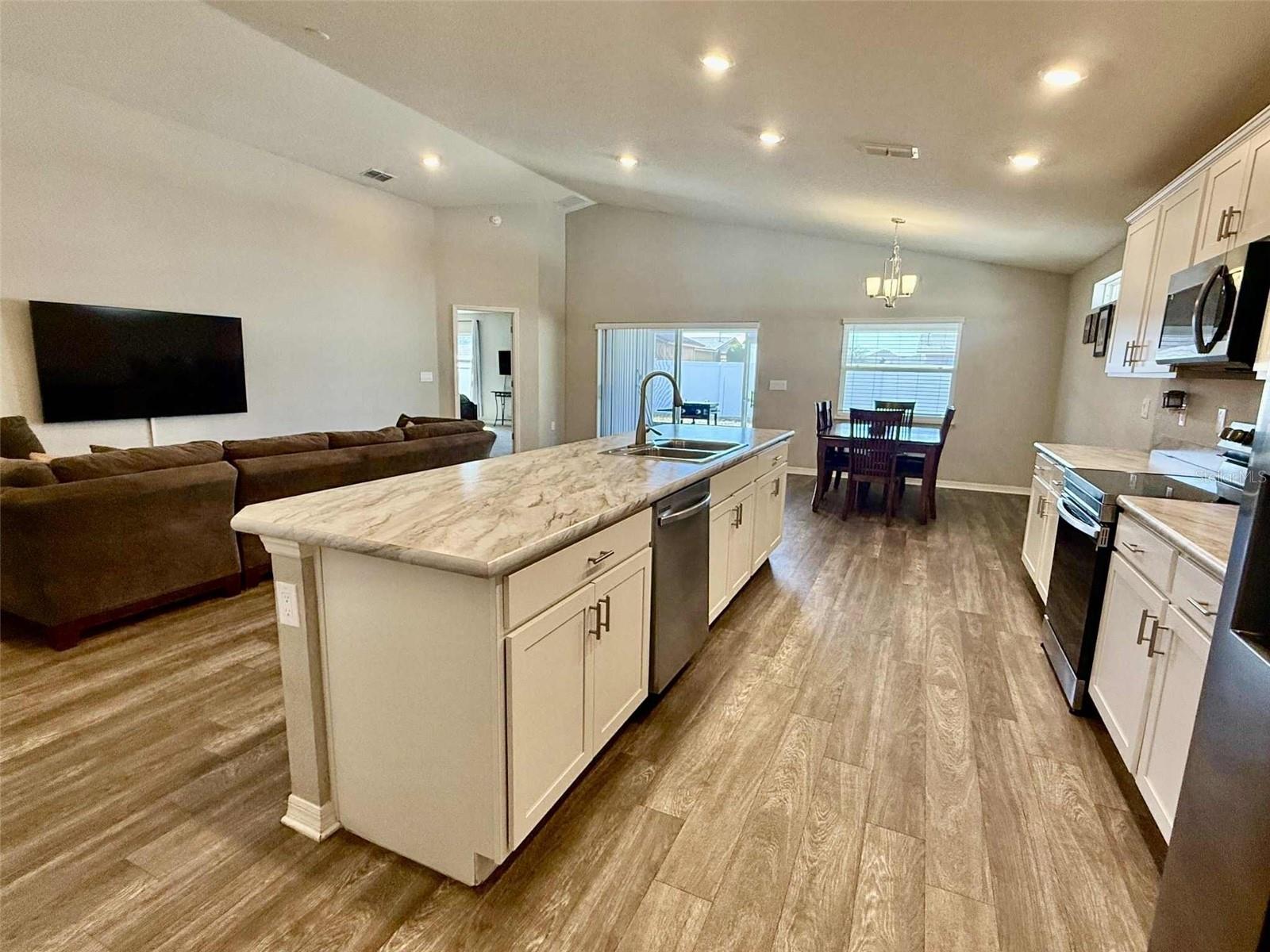 Image 4 of 28 For 1222 Third Court