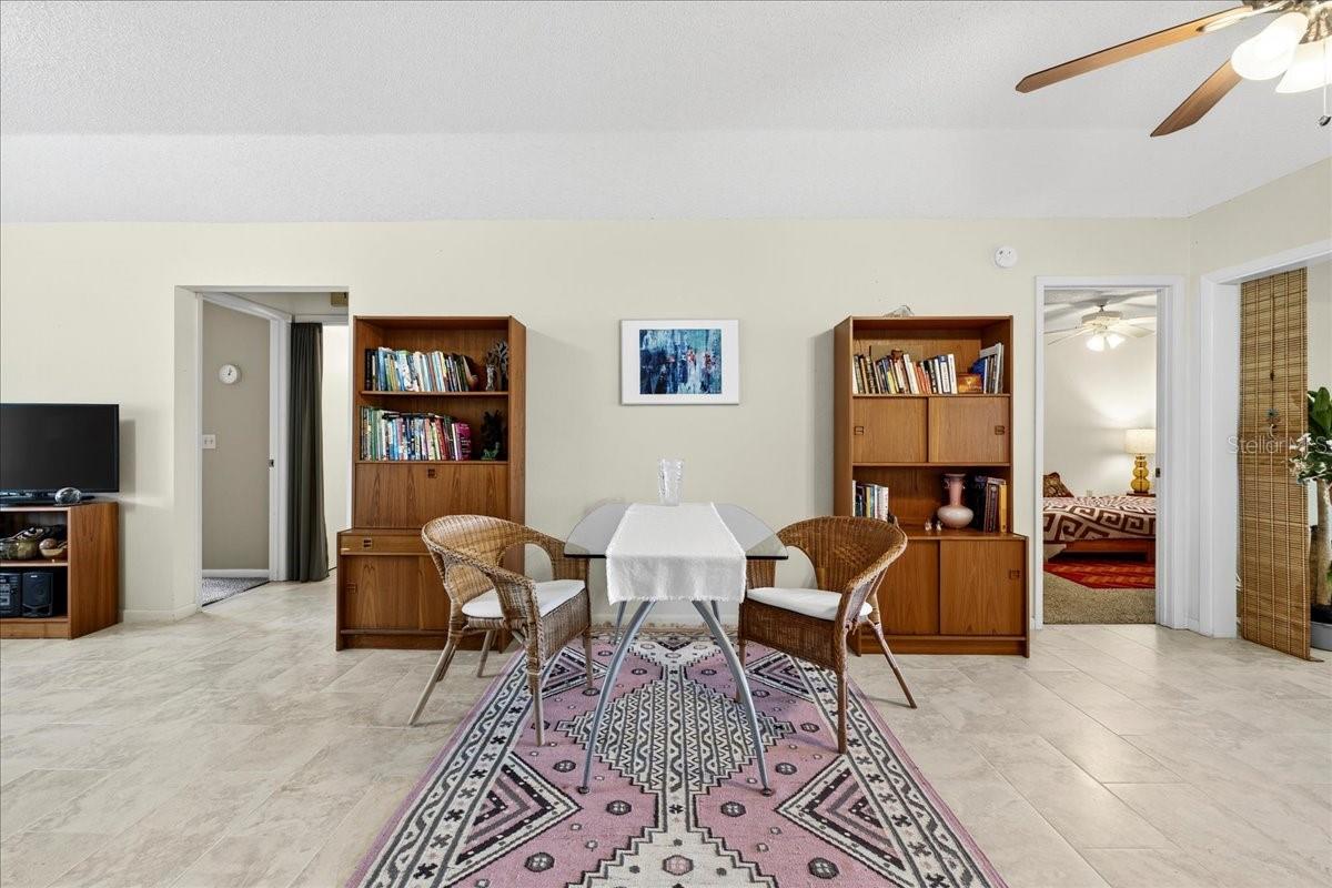 Image 16 of 44 For 4908 Dawnview Lane