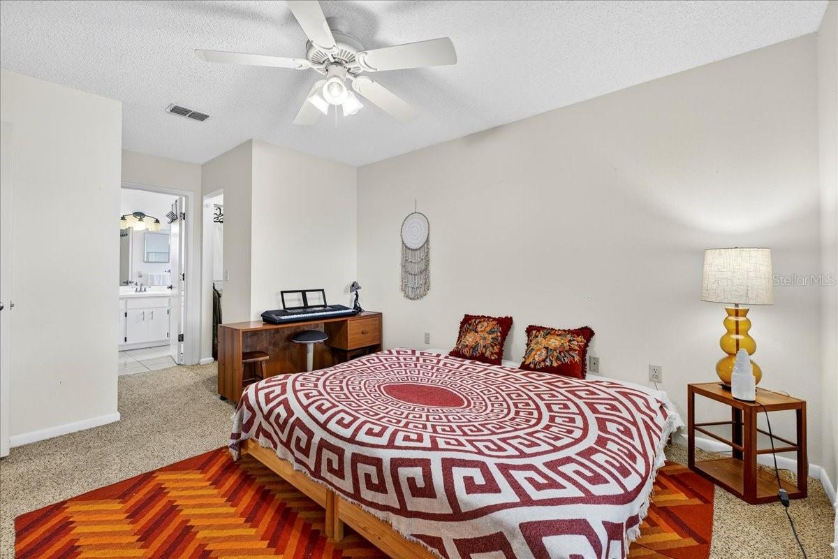 Image 23 of 44 For 4908 Dawnview Lane