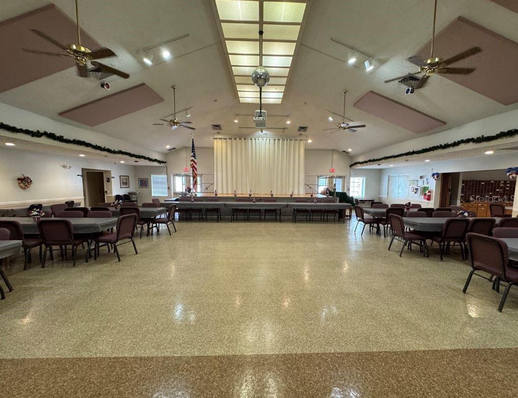 Image 40 of 44 For 4908 Dawnview Lane