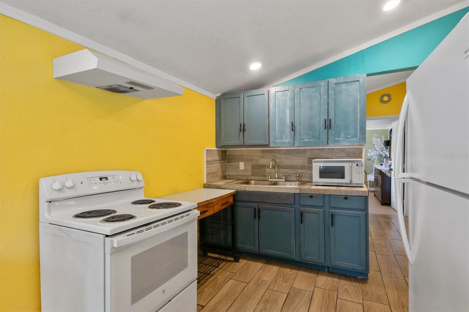 Image 18 of 29 For 513 5th Street